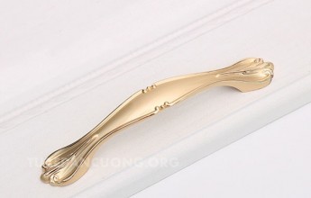 Tay nắm cửa gỗ tủ bếp tân cổ điển màu vàng gold