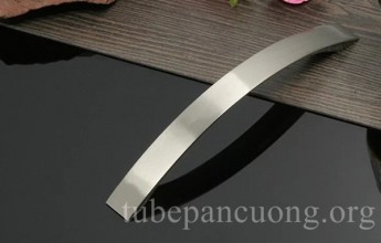 Tay nắm cửa tủ gỗ cong C