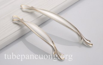 Tay nắm tủ tân cổ điển màu trắng 6648